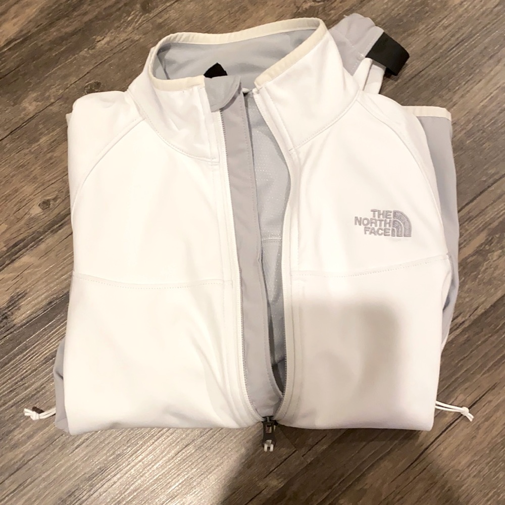 White north face light jacket